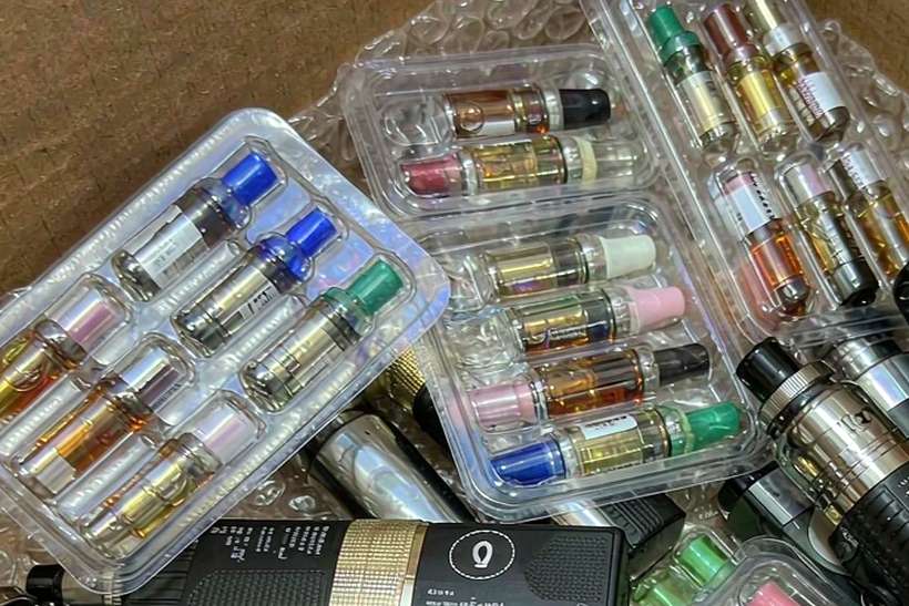 Buyer's Guide to Kafficarat tanks — express air