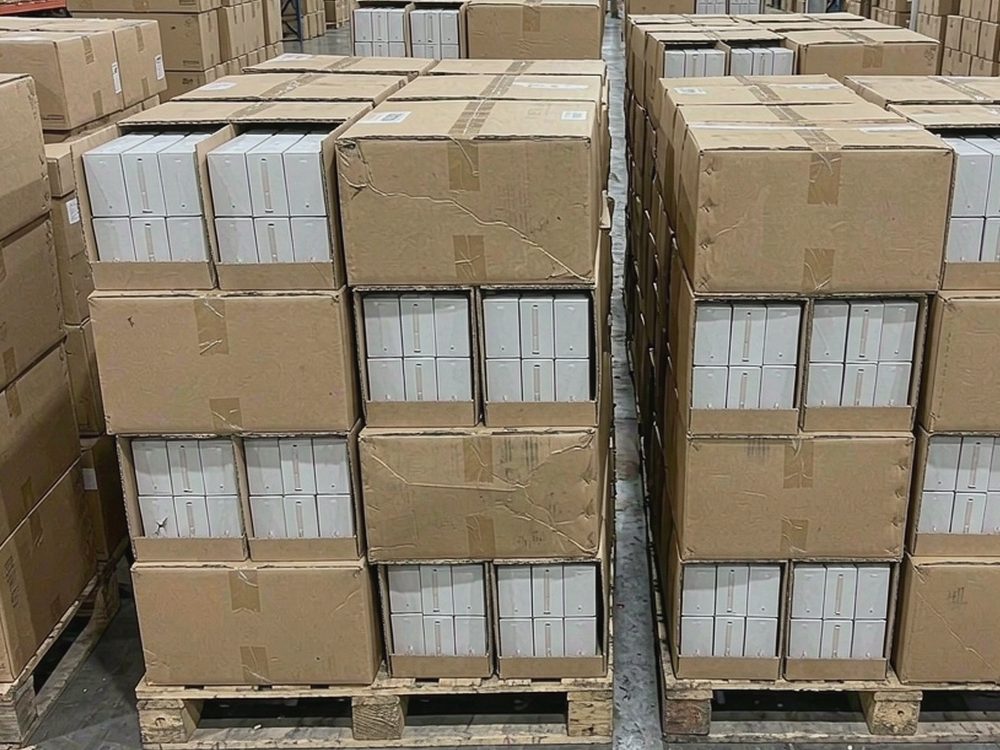 Shipping Guide for Kafficarat accessories — no minimum MOQ