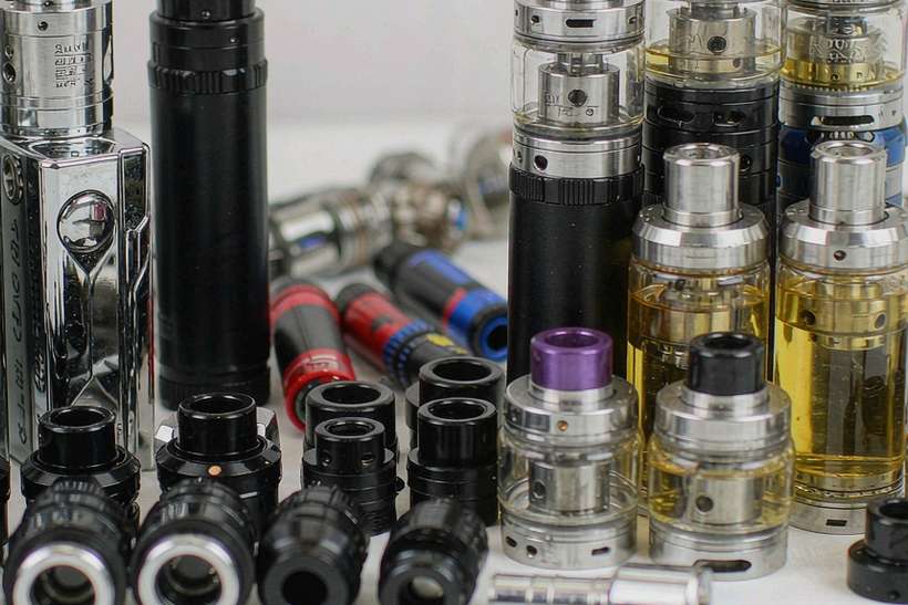 Sourcing Report on Kafficarat hardware — OEM available