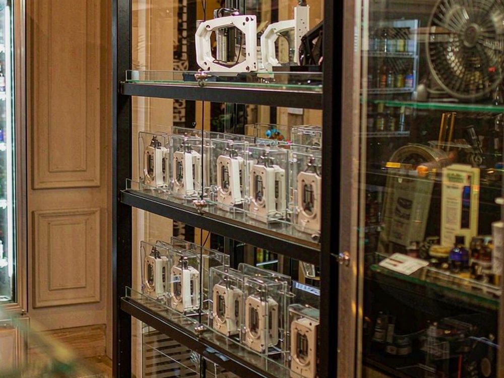 Warehouse Options for Kafficarat devices — premium tier